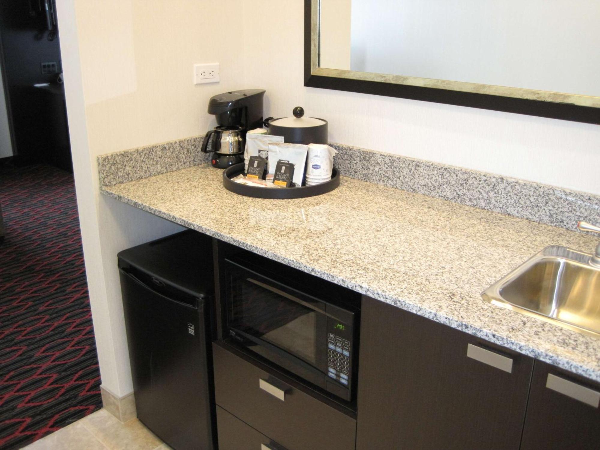 Hampton By Hilton Saskatchewan Hotel Fort Saskatchewan